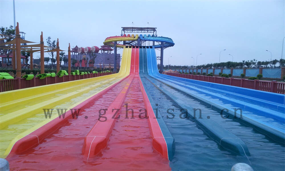 水上乐园管理中如何优化设施布局和游客流线?