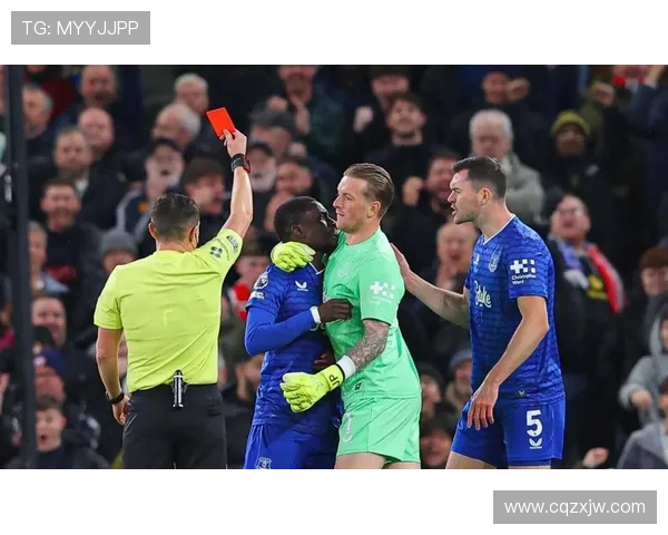 切尔西高投入现阶段问题显现,球队稳定性承压对赛季走势形成制约 切尔西高投入现阶段问题显现,球队稳定性承压对赛季走势形成制约