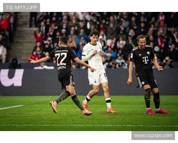 曼联关键比赛抗压能力不足,球队竞争表现与稳定性正面临考验 曼联关键比赛抗压能力不足,球队竞争表现与稳定性正面临考验