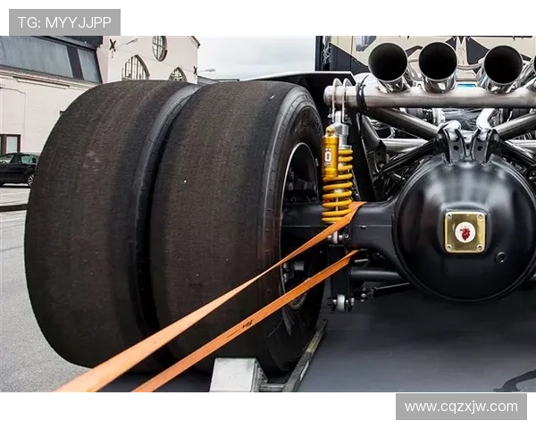 拉菲尼亚训练完顺手买了辆限量超跑，说是为了“代步”